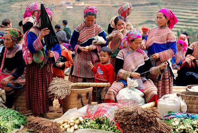 Can Chau markt op zaterdag in het hoge noorden van Vietnam