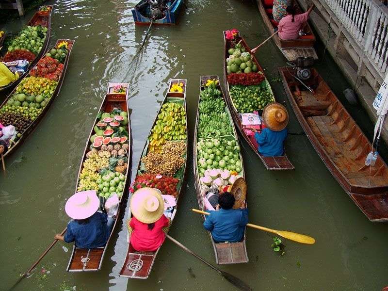 Drijvende markt in Bangkok<br>