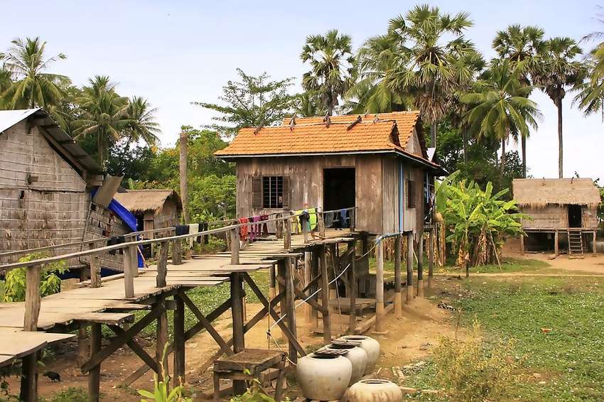 Je verkent het platteland en kleine dorpjes op een eiland in de Mekong rivier