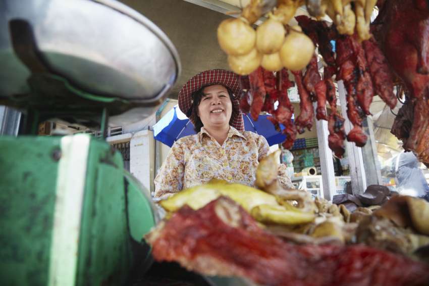 Een markt in Cambodja is een hele ervaring