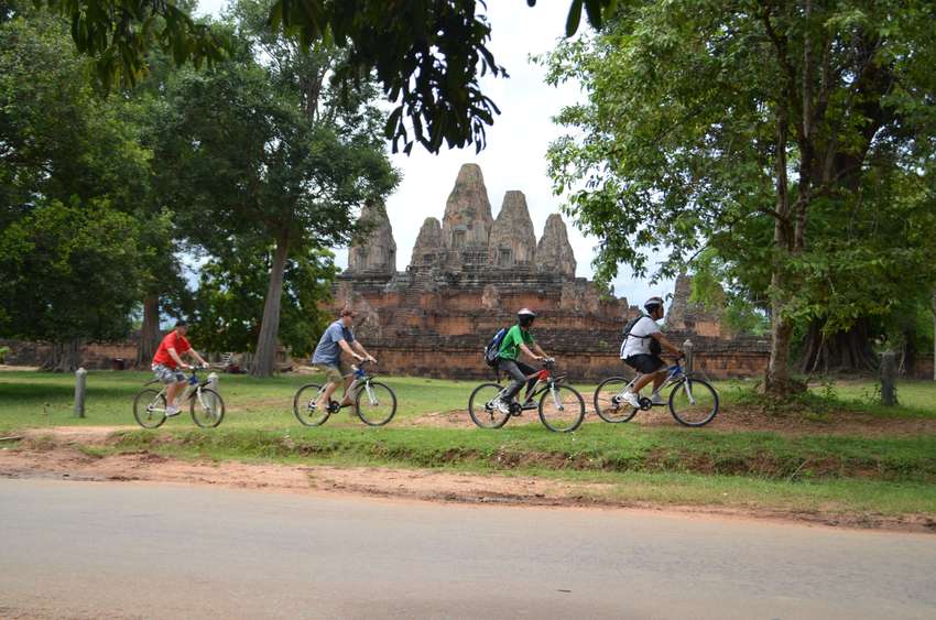 Fietsen tussen de tempels<br>
