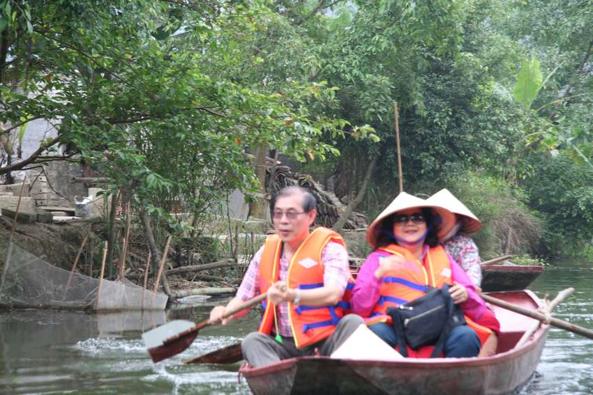 Bootje varen in Ninh Binh<br>